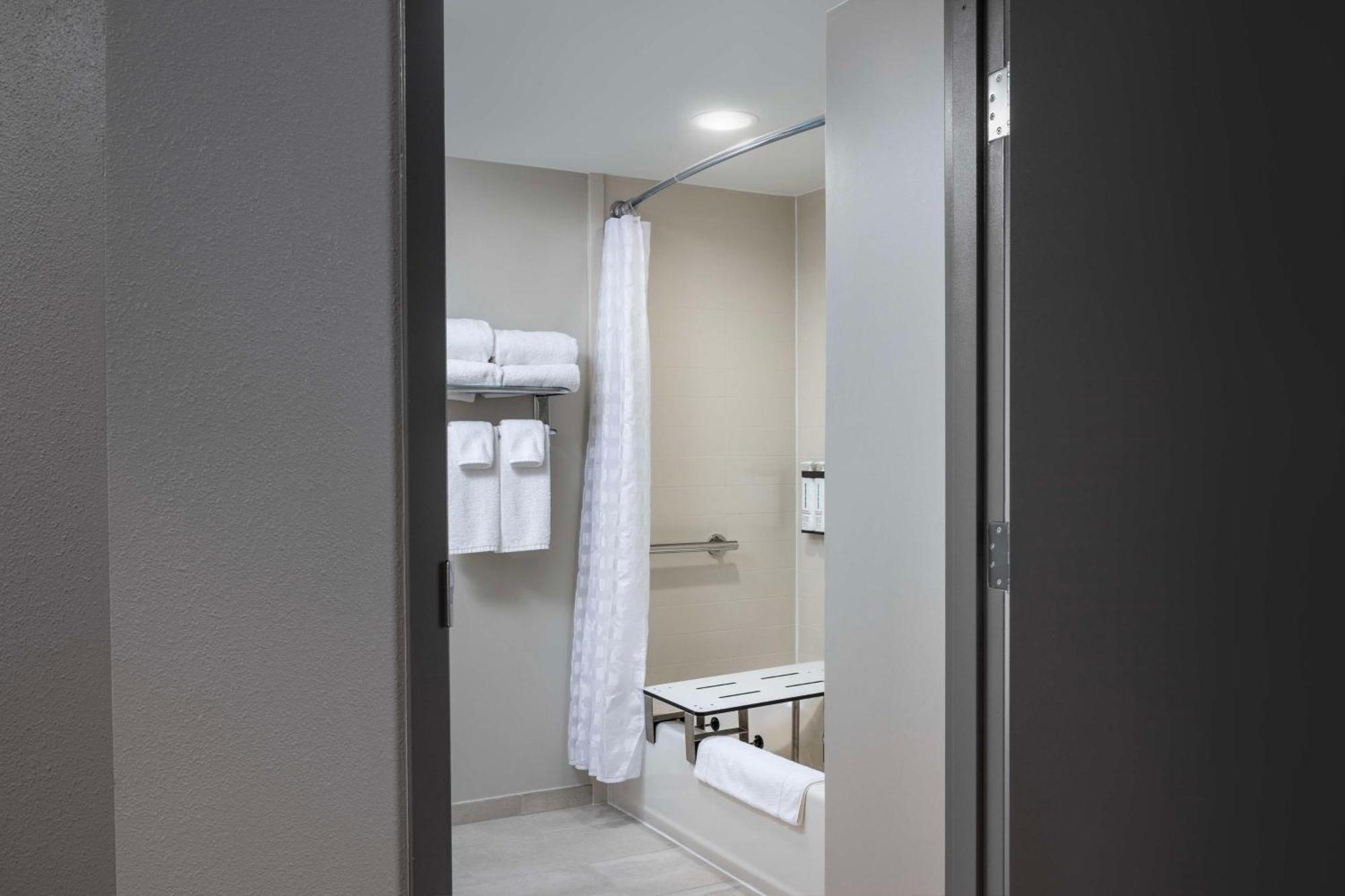 Hyatt Place Mt. Laurel Mount Laurel Bagian luar foto