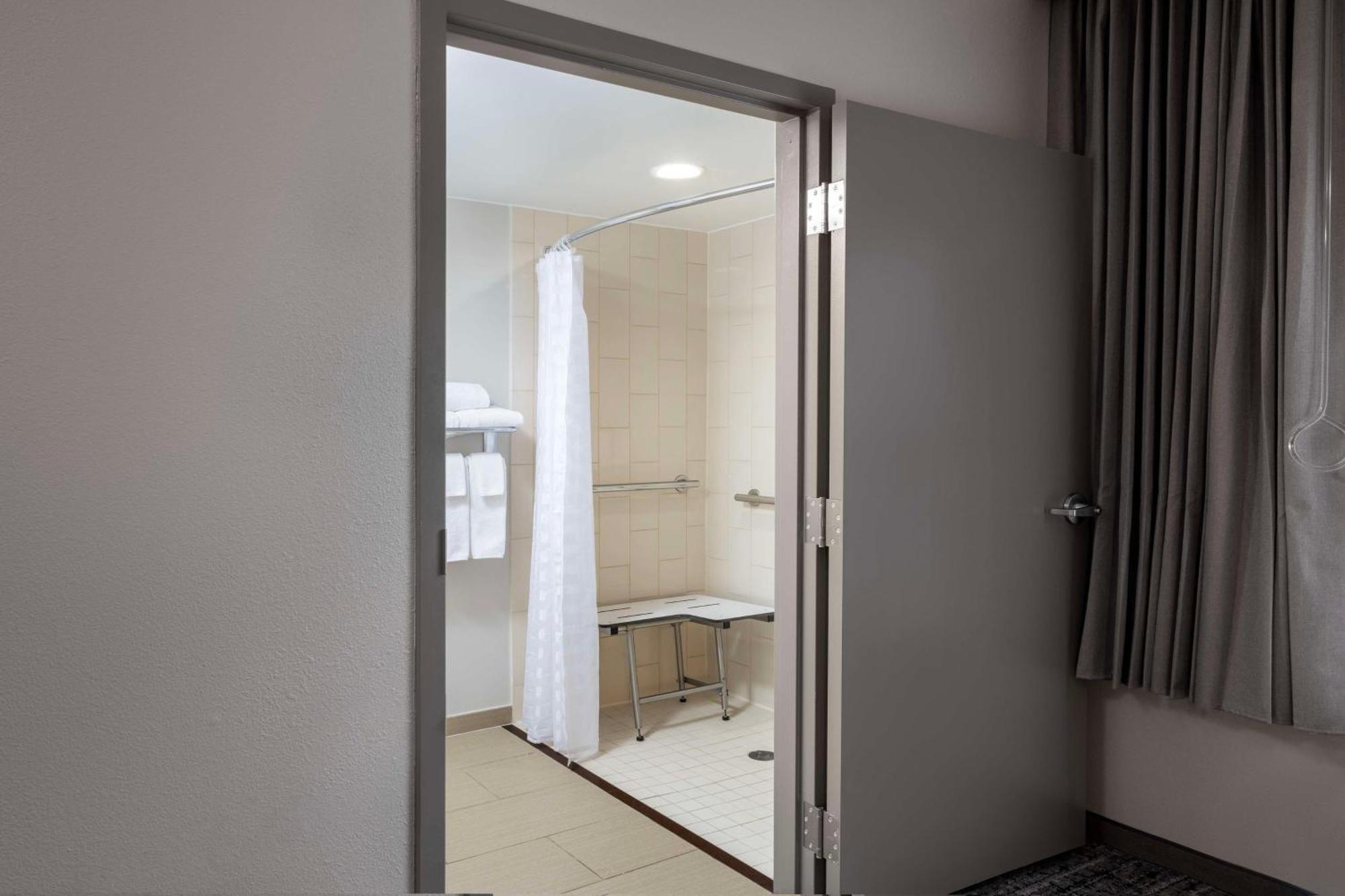 Hyatt Place Mt. Laurel Mount Laurel Bagian luar foto